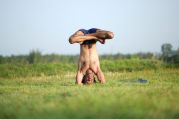 Padmasana in shirshasana