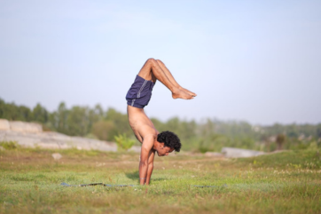 Pincha mayurasana